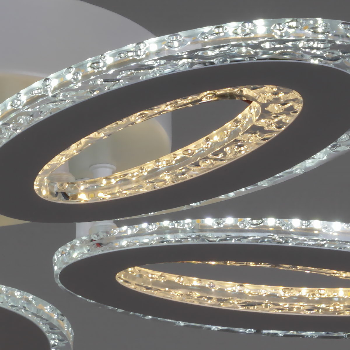 Потолочная люстра Reluce 08424-0.3-05