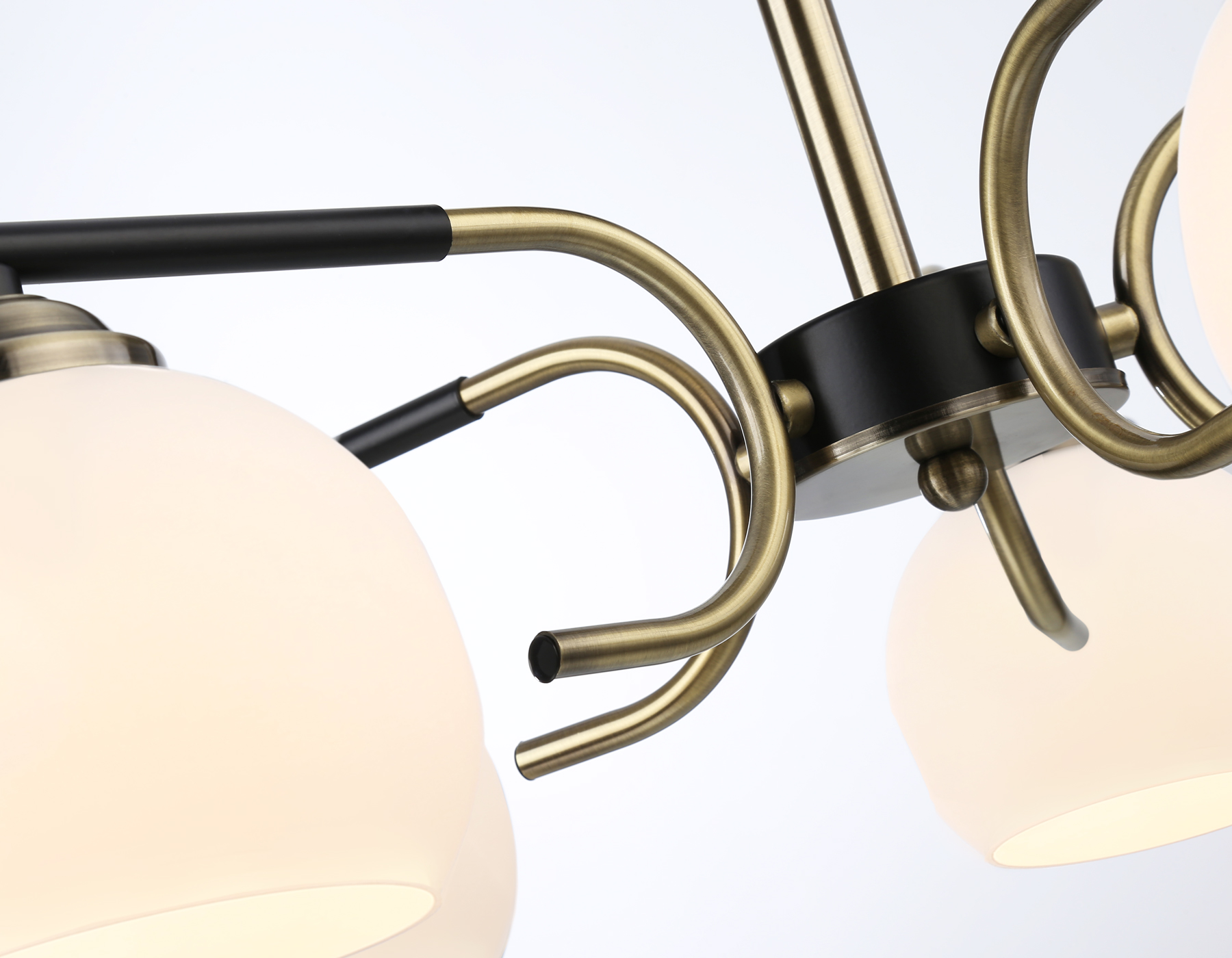 Люстра на штанге Ambrella Light Modern TR303312